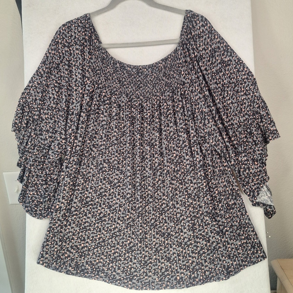 Bobeau 1X Leopard Print Smocked Neck Ruffle Bell Sleeve Blouse Grey Peach